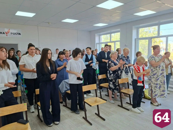 Школьника из Саратовской области отметили за помощь фронту 